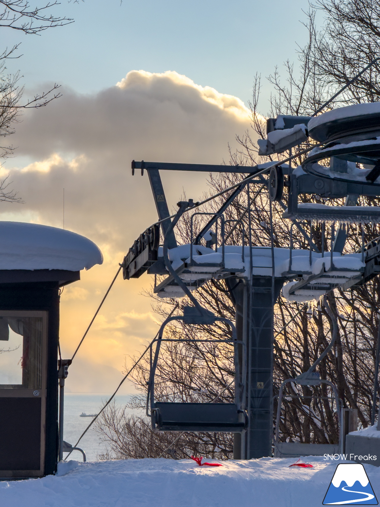 小平町望洋台スキー場｜晴れた日の午後。夕景を眺めながら、まったり滑るのが最高なローカルゲレンデ。